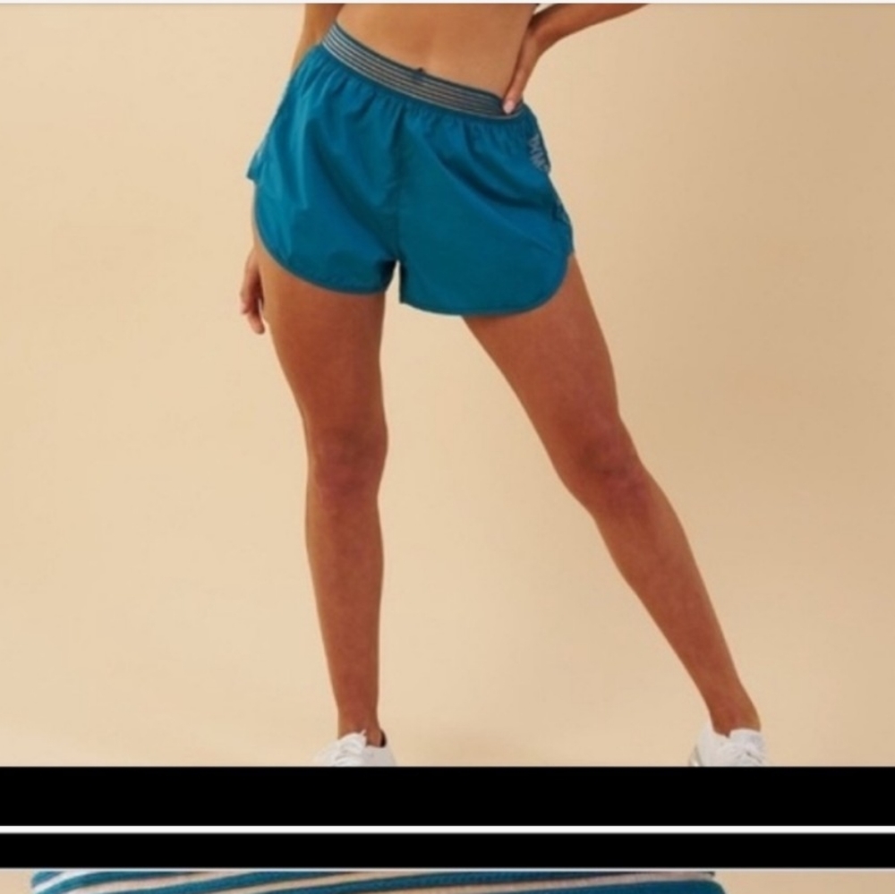 Gymshark shorts sz Lg